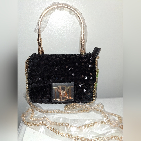 Badgley Mischka Elegant Black Sequin Handbag with Gold Metal Handle - Picture 1 of 5